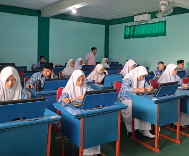 kelasattribalict 1
